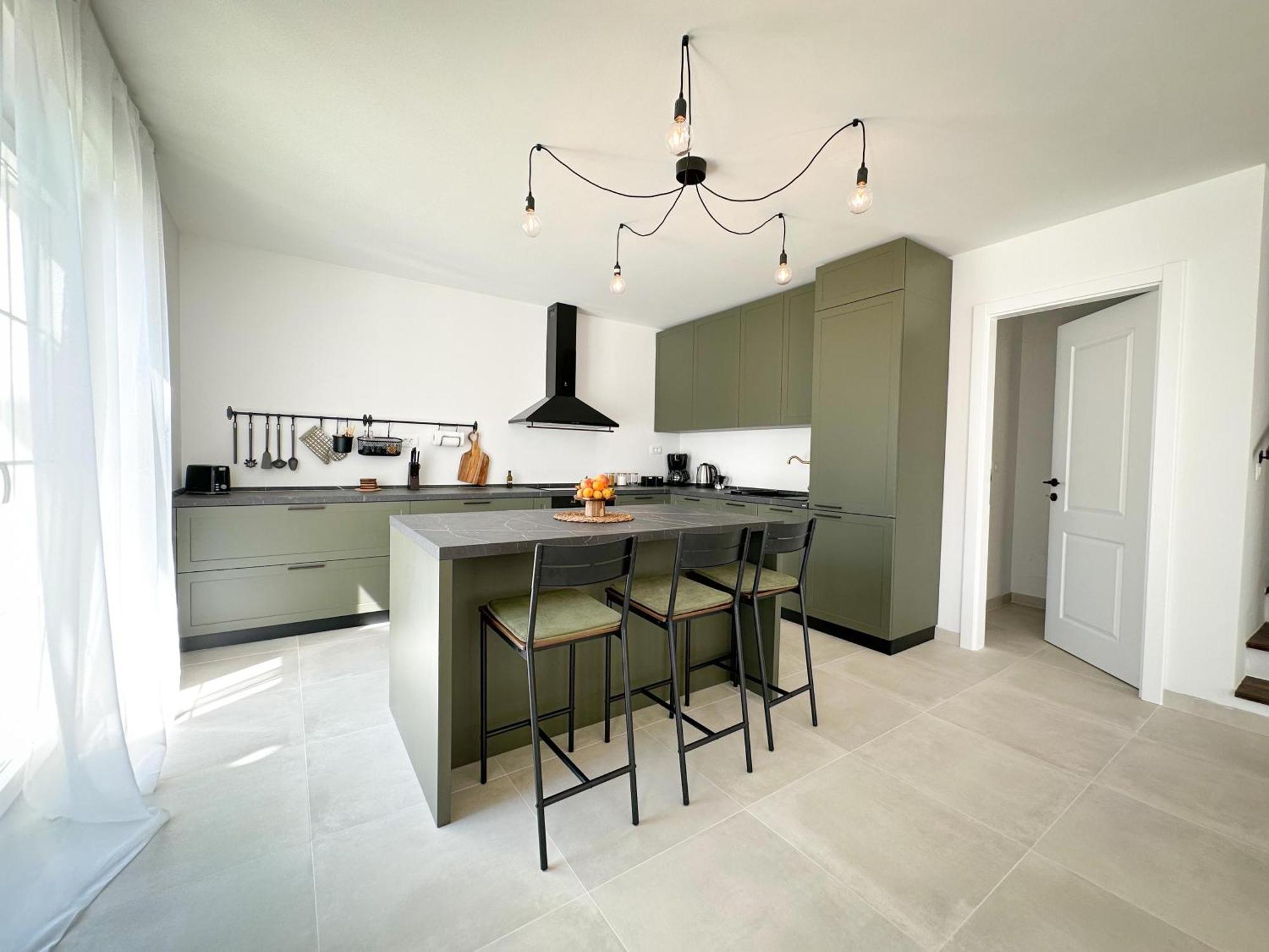 Gaudeo With Pool And Ev Station Villa *