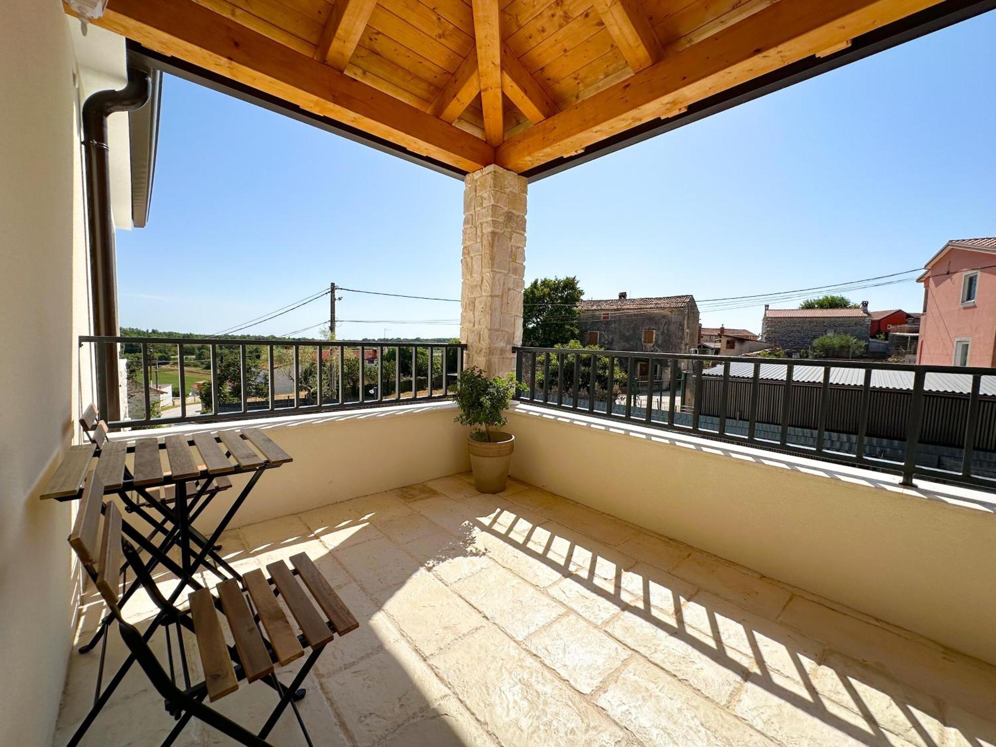 Gaudeo With Pool And Ev Station *